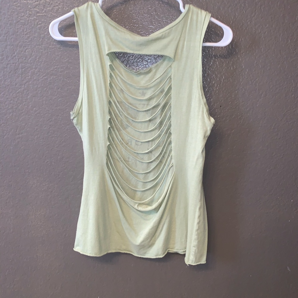 Green Tank - Picture 2 of 2